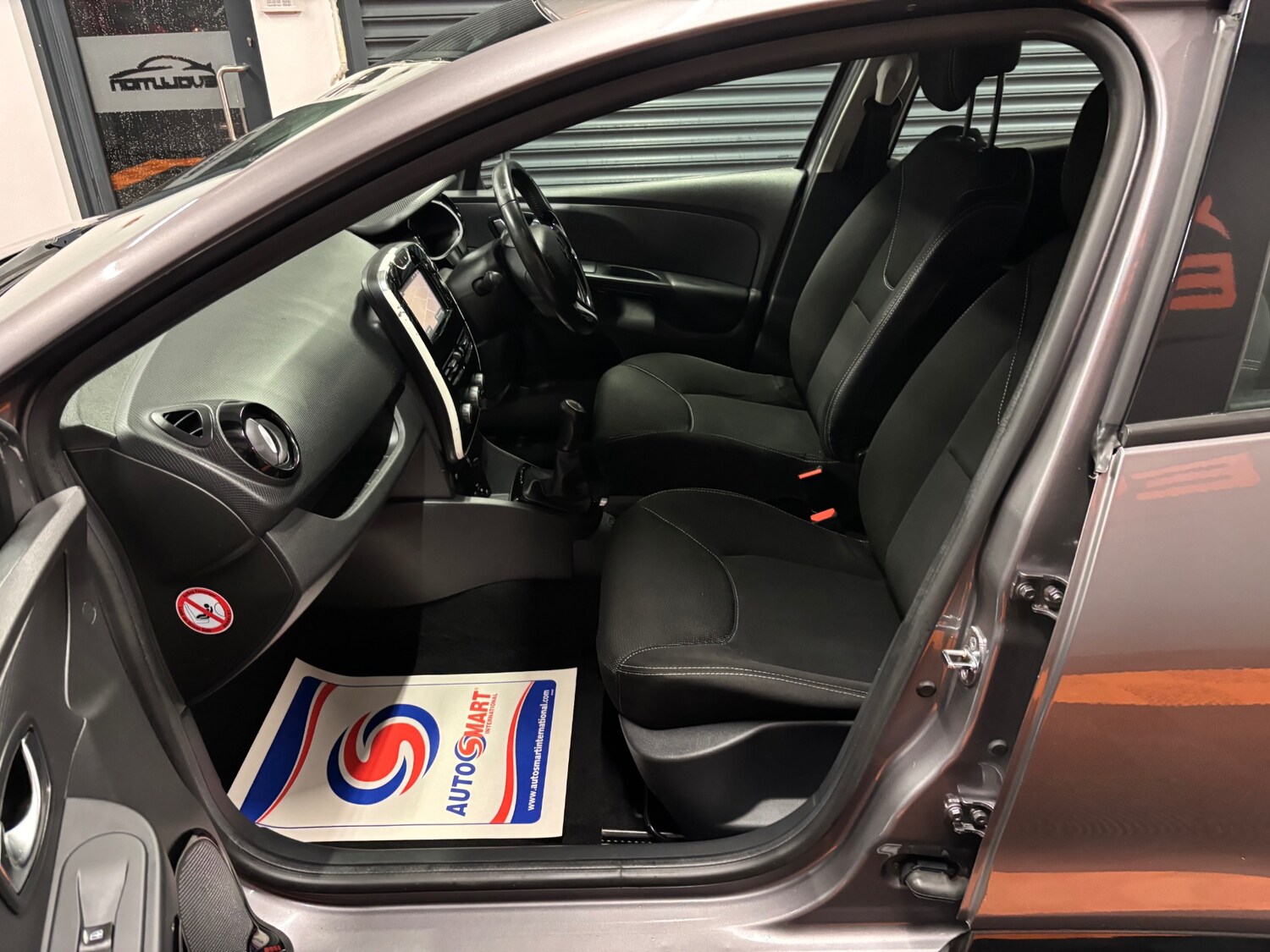 Used Renault Clio 2015 for sale - 77482622: Photo 52