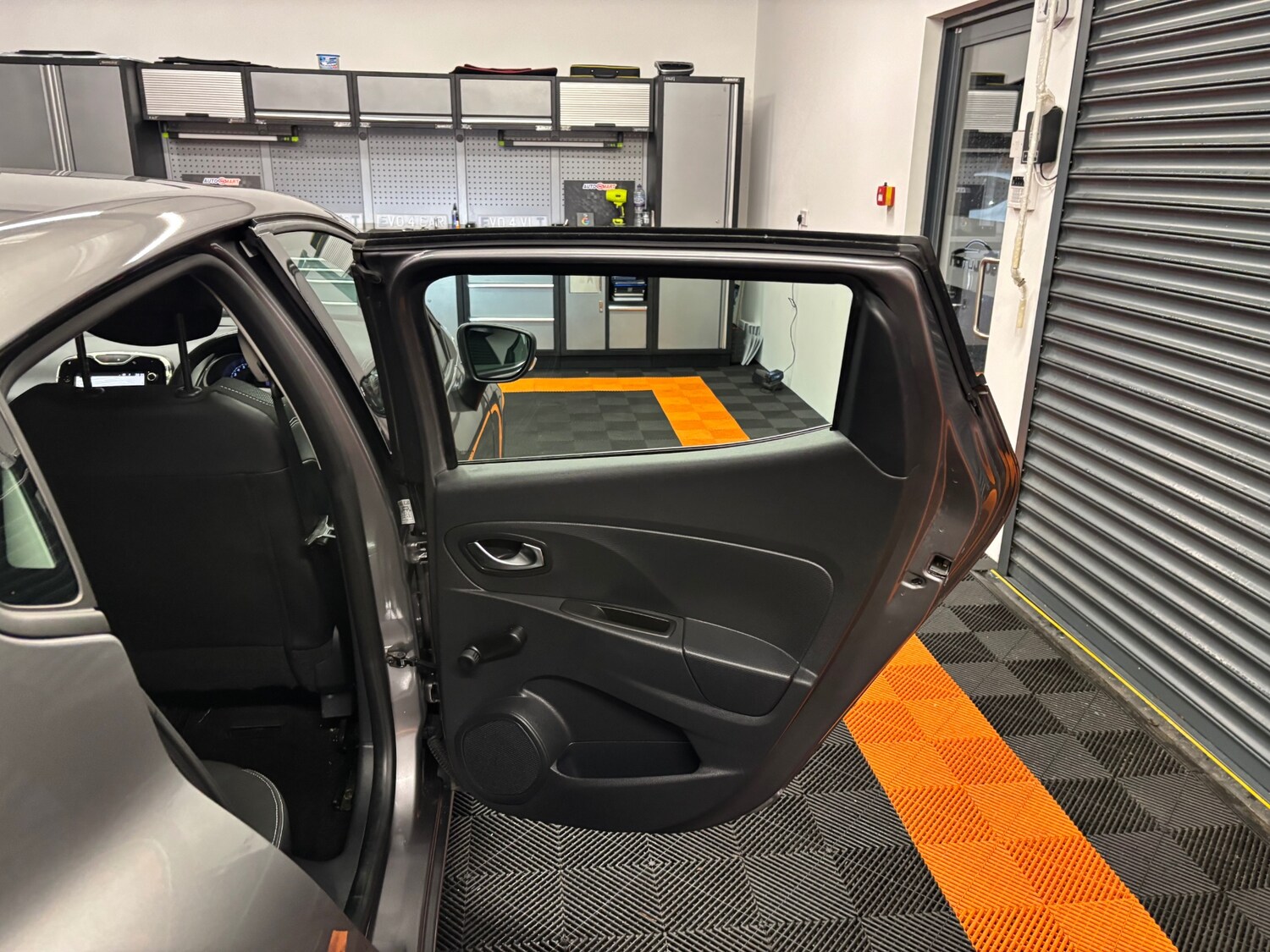 Used Renault Clio 2015 for sale - 77482622: Photo 58