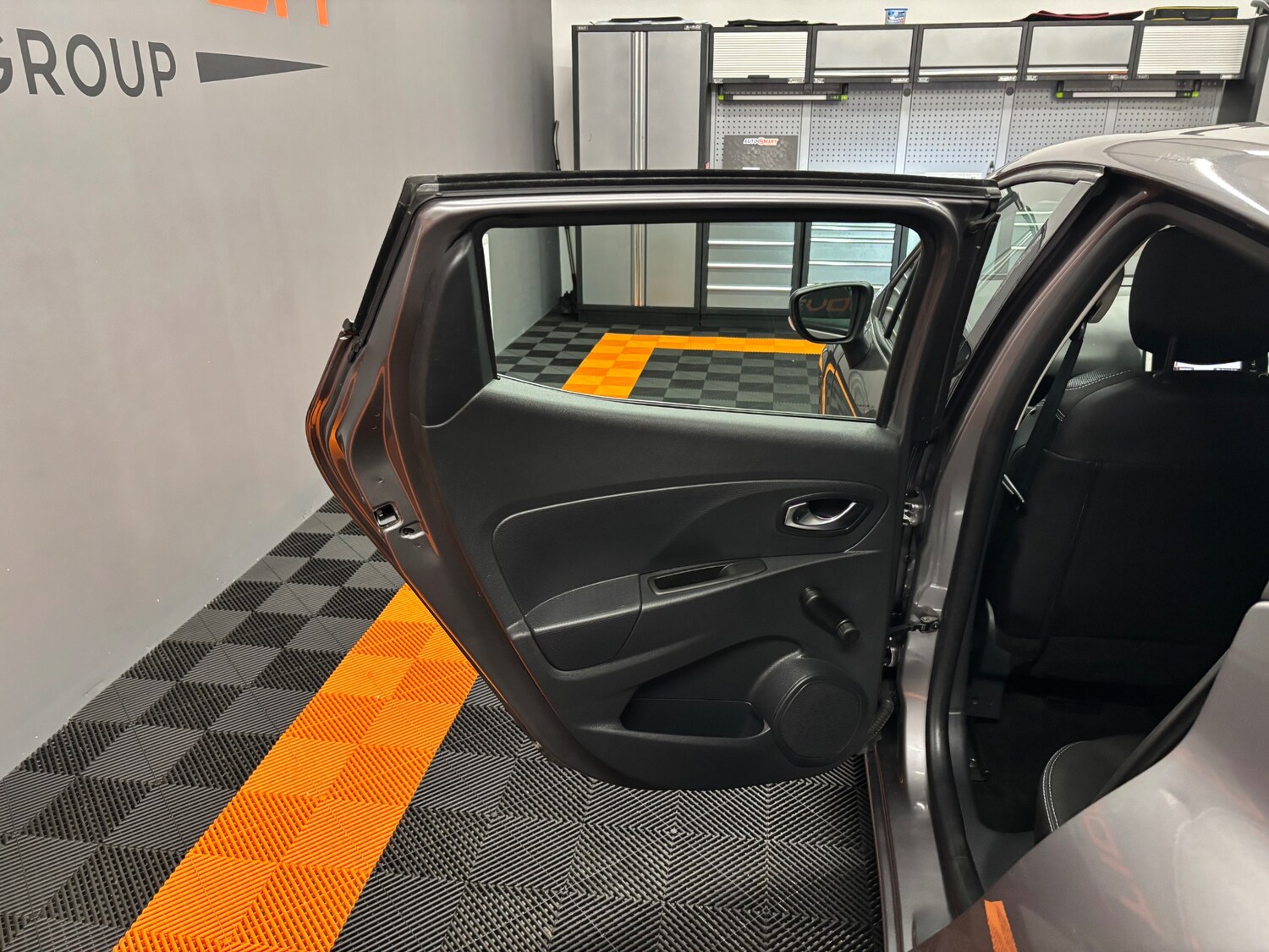 Used Renault Clio 2015 for sale - 77482622: Photo 61