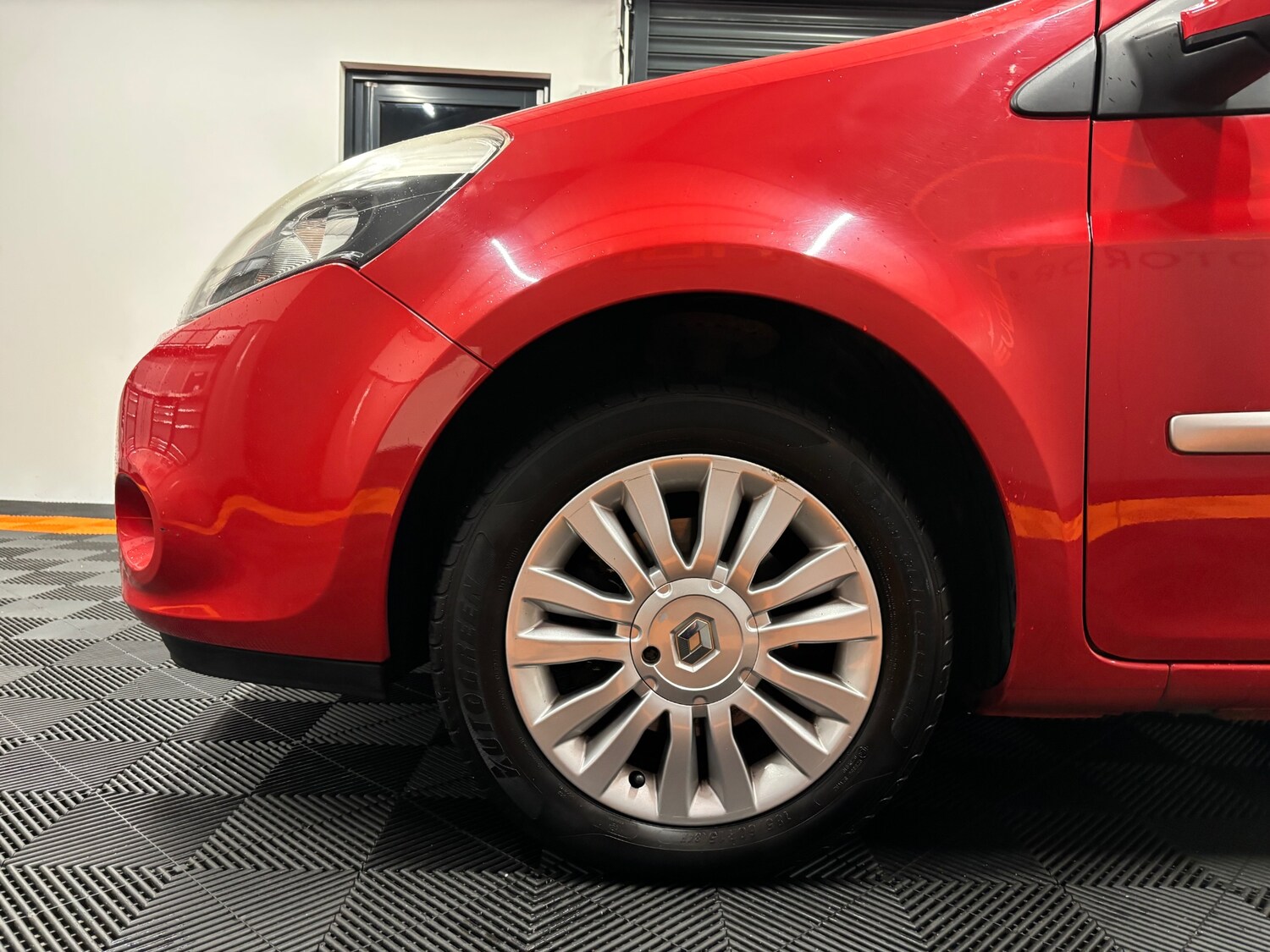 Used Renault Clio 2012 for sale - 77482654: Photo 32