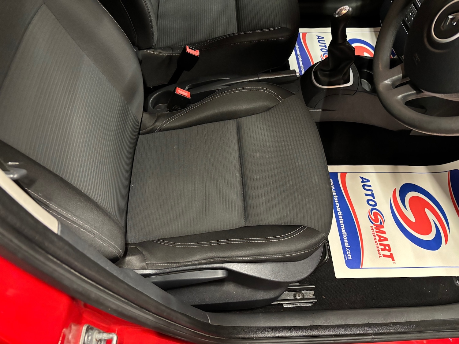 Used Renault Clio 2012 for sale - 77482654: Photo 39