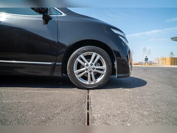 Used Nissan Elgrand 2011 for sale - 79299530: Photo