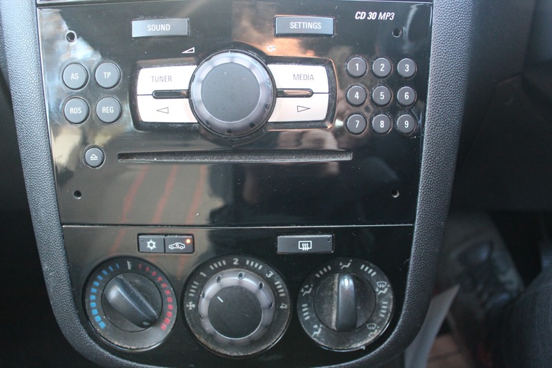 Used Vauxhall Corsa 2013 for sale - 76712190: Photo 22