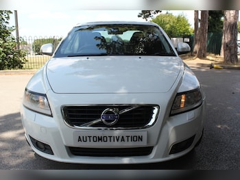 Used Volvo S40 2010 for sale - 75221747: Photo