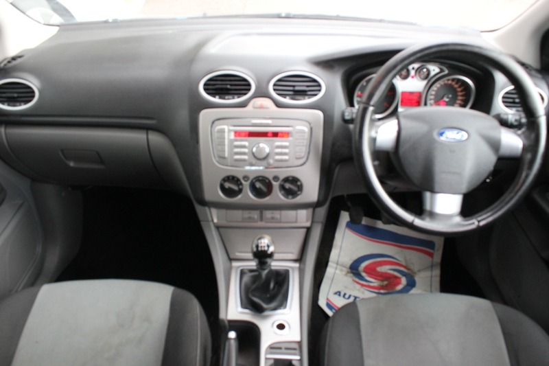 Used Ford Focus 2009 for sale - 76482658: Photo 10