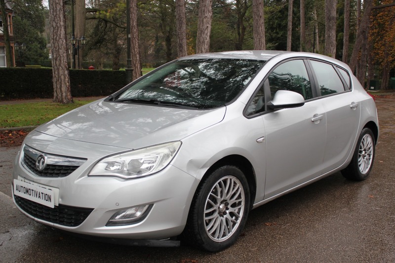 Used Vauxhall Astra 2011 for sale - 76665900: Photo 3