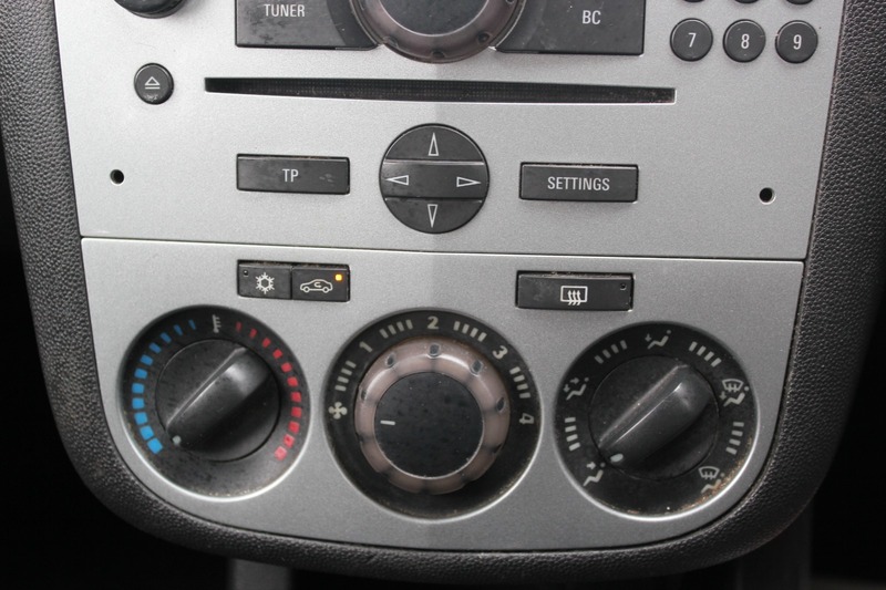 Used Vauxhall Corsa 2013 for sale - 76510471: Photo 17