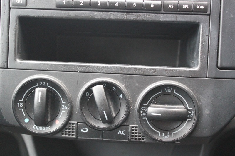 Used Volkswagen Polo 2004 for sale - 76631124: Photo 13