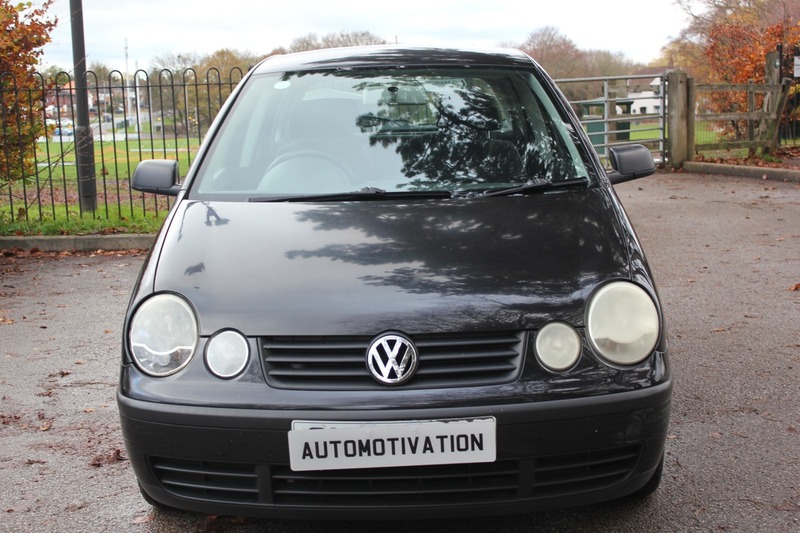 Used Volkswagen Polo 2004 for sale - 76631124: Photo 2