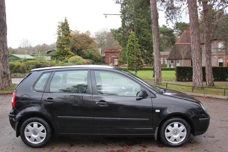 Used Volkswagen Polo 2004 for sale - 76631124: Photo 4
