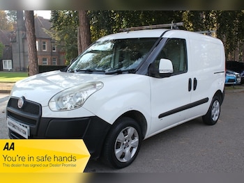 Used Fiat Doblo 2011 for sale - 76093105: Photo 2