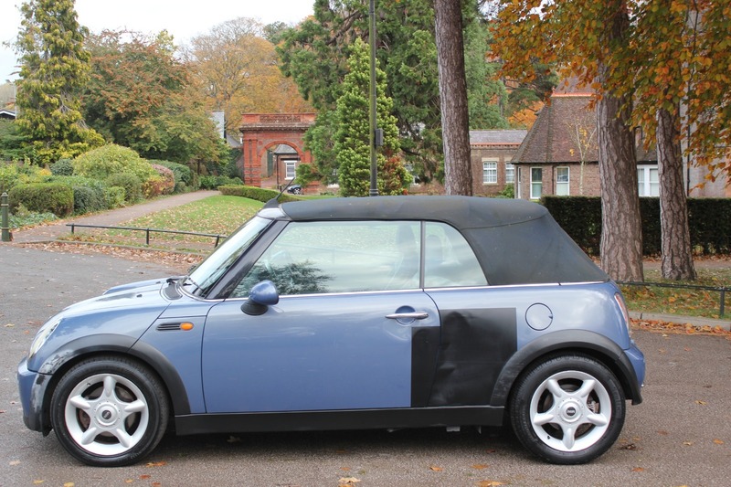 Used MINI Convertible 2006 for sale - 76454938: Photo 9