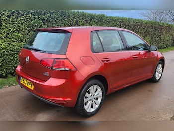 Used Volkswagen Golf 2013 for sale - 77701279: Photo