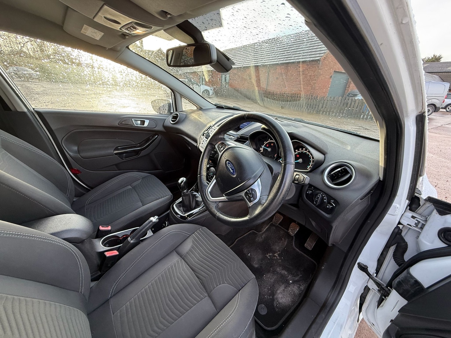 Used Ford Fiesta 2015 for sale - 77622593: Photo 12