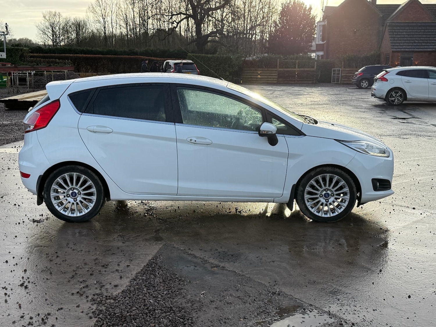 Used Ford Fiesta 2015 for sale - 77622593: Photo 4