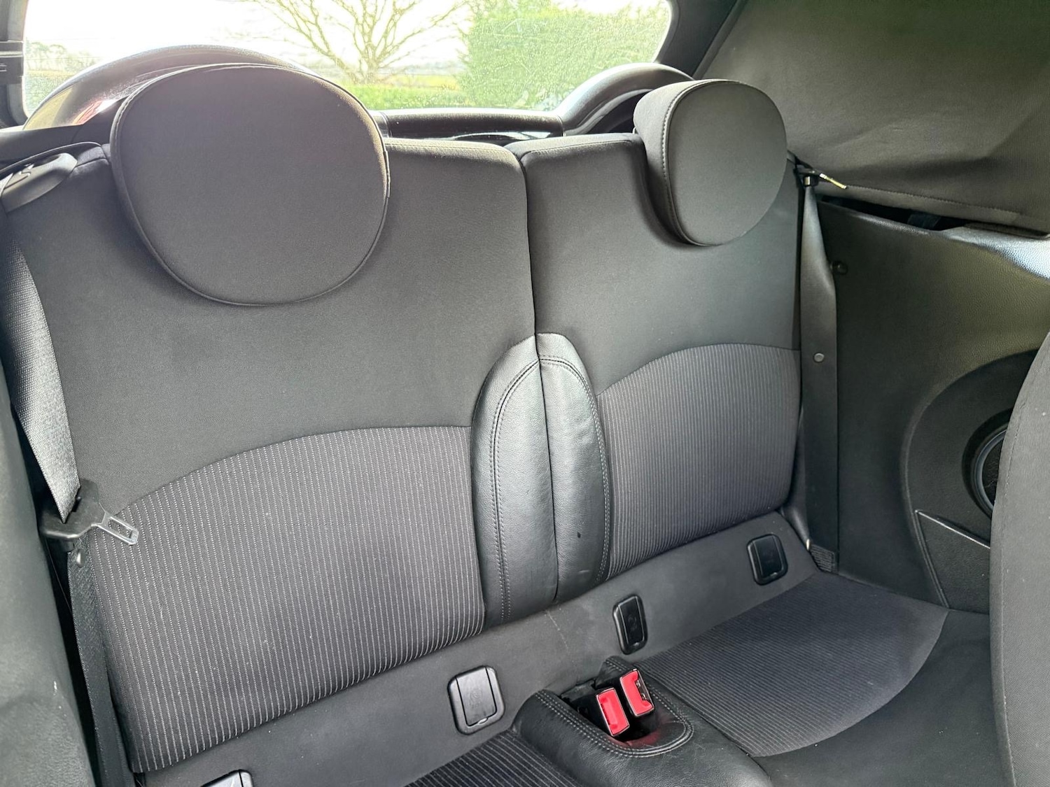 Used MINI Convertible 2011 for sale - 77629444: Photo 21