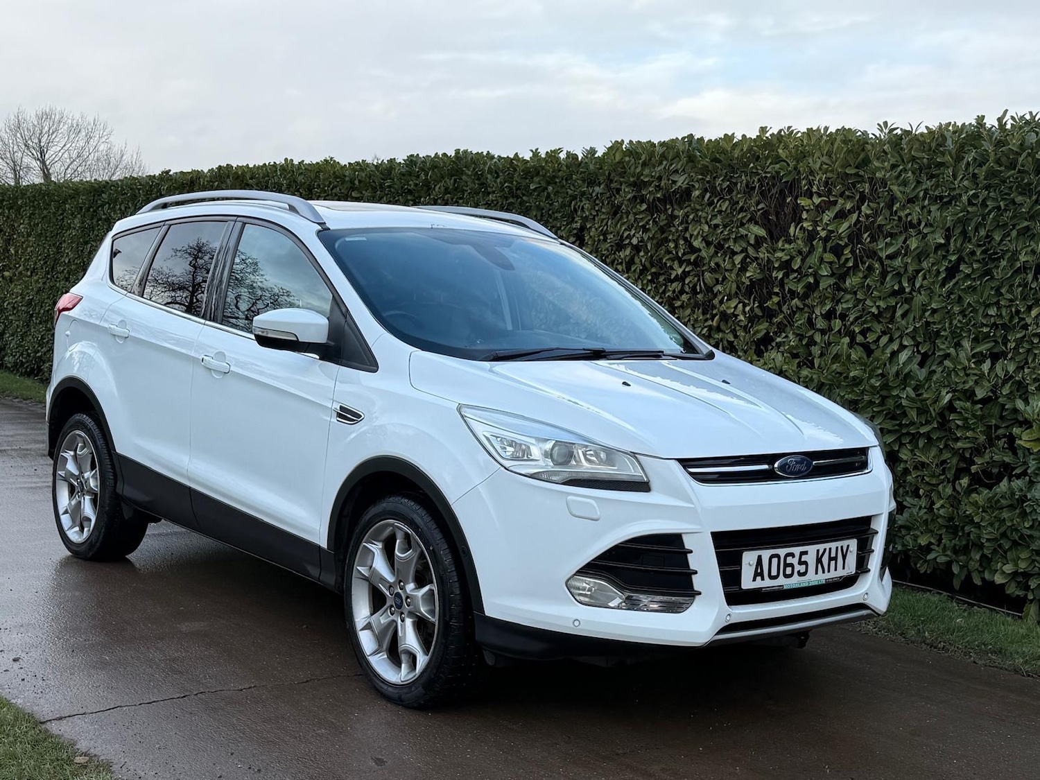 Used Ford Kuga 2015 for sale - 78053409: Photo 2