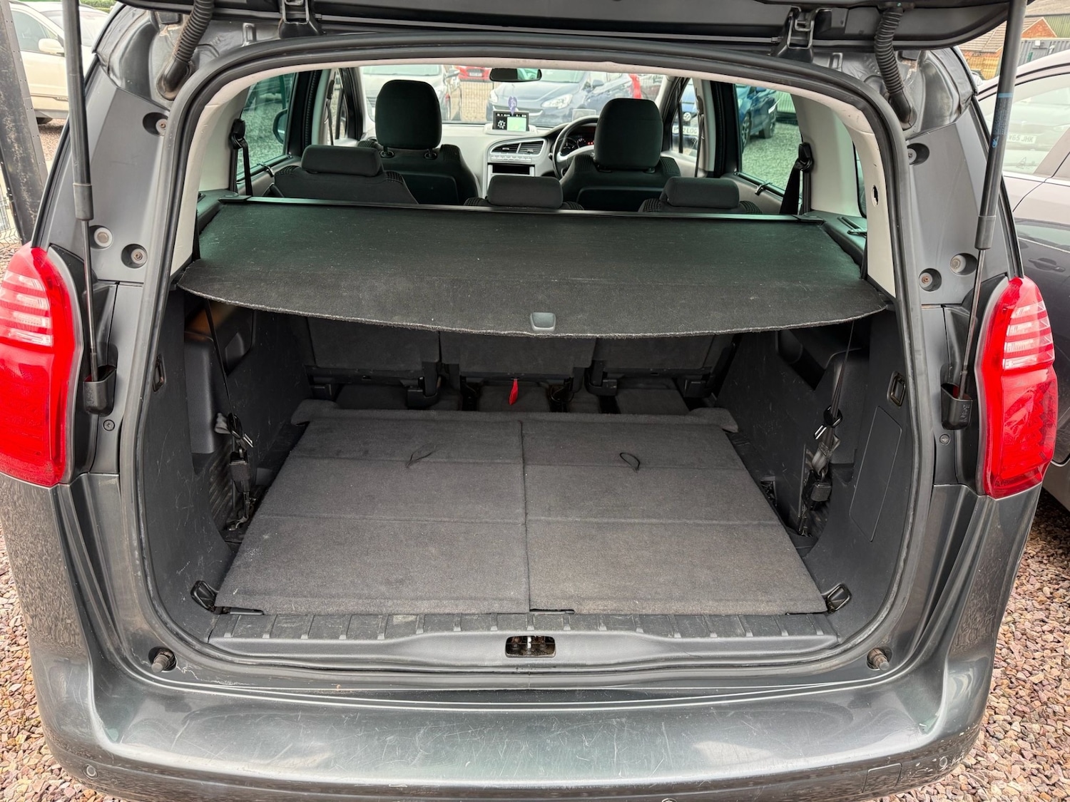 Used Peugeot 5008 2015 for sale - 77819329: Photo 10