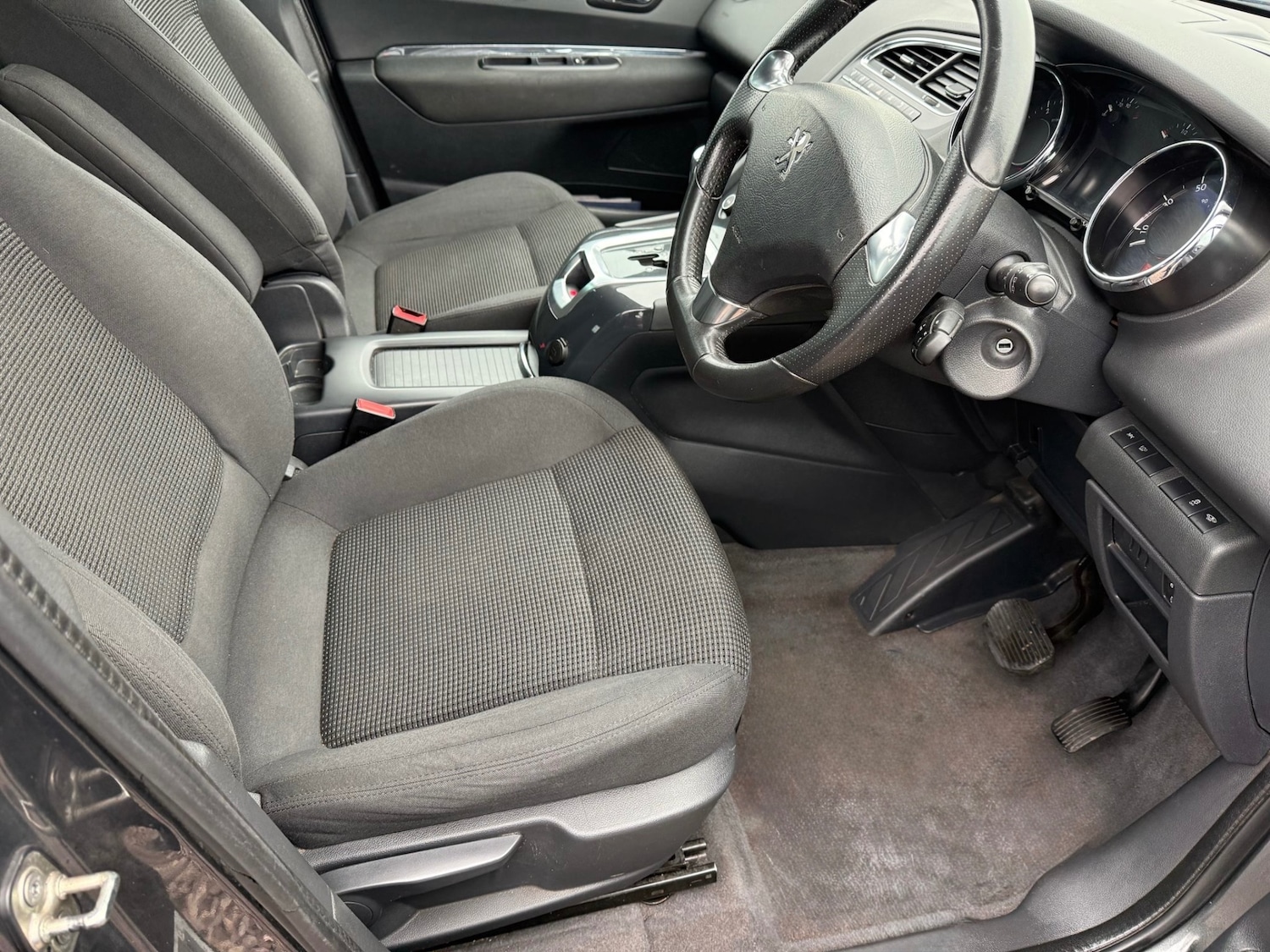 Used Peugeot 5008 2015 for sale - 77819329: Photo 13