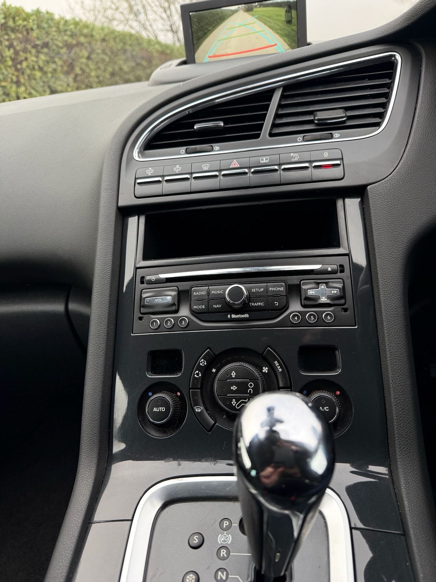 Used Peugeot 5008 2015 for sale - 77819329: Photo 14