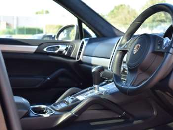 Used Porsche Cayenne 2014 for sale - 75082329: Photo