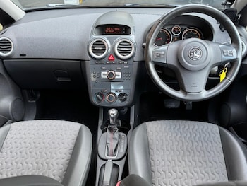 Used Vauxhall Corsa 2011 for sale - 77162922: Photo