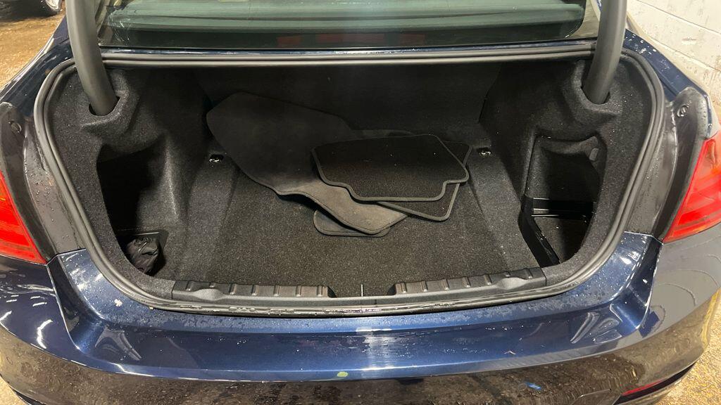 Used BMW 3 Series 2014 for sale - 77130720: Photo 12