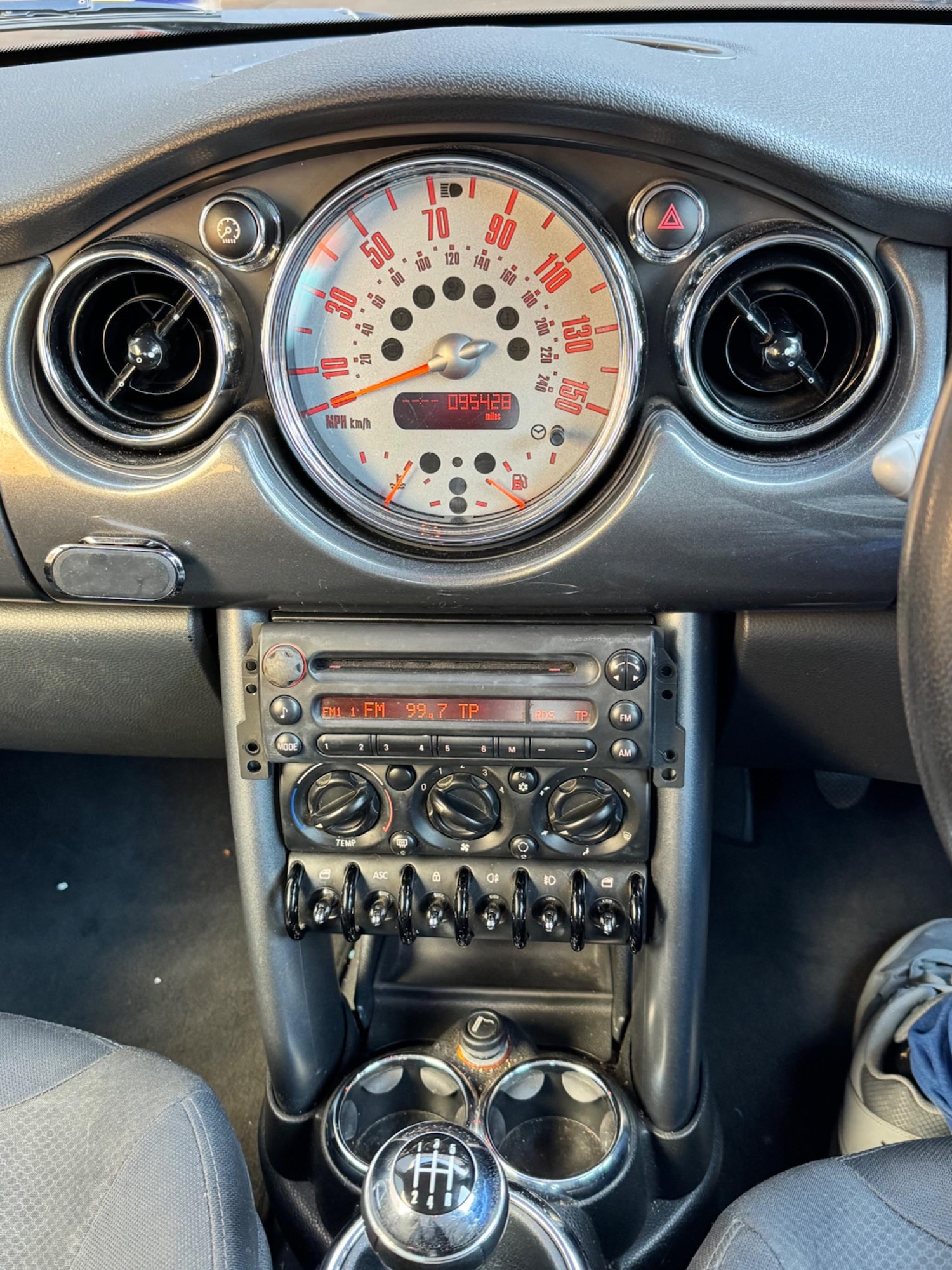 Used MINI Hatch 2005 for sale - 76326047: Photo 14