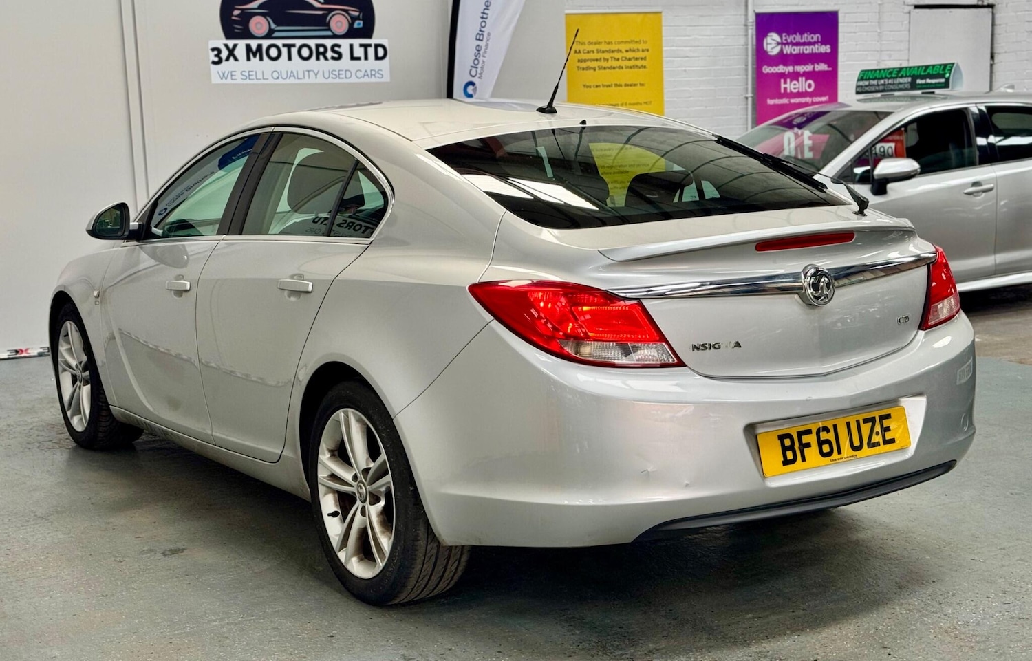 Used Vauxhall Insignia 2011 for sale - 77074388: Photo 10