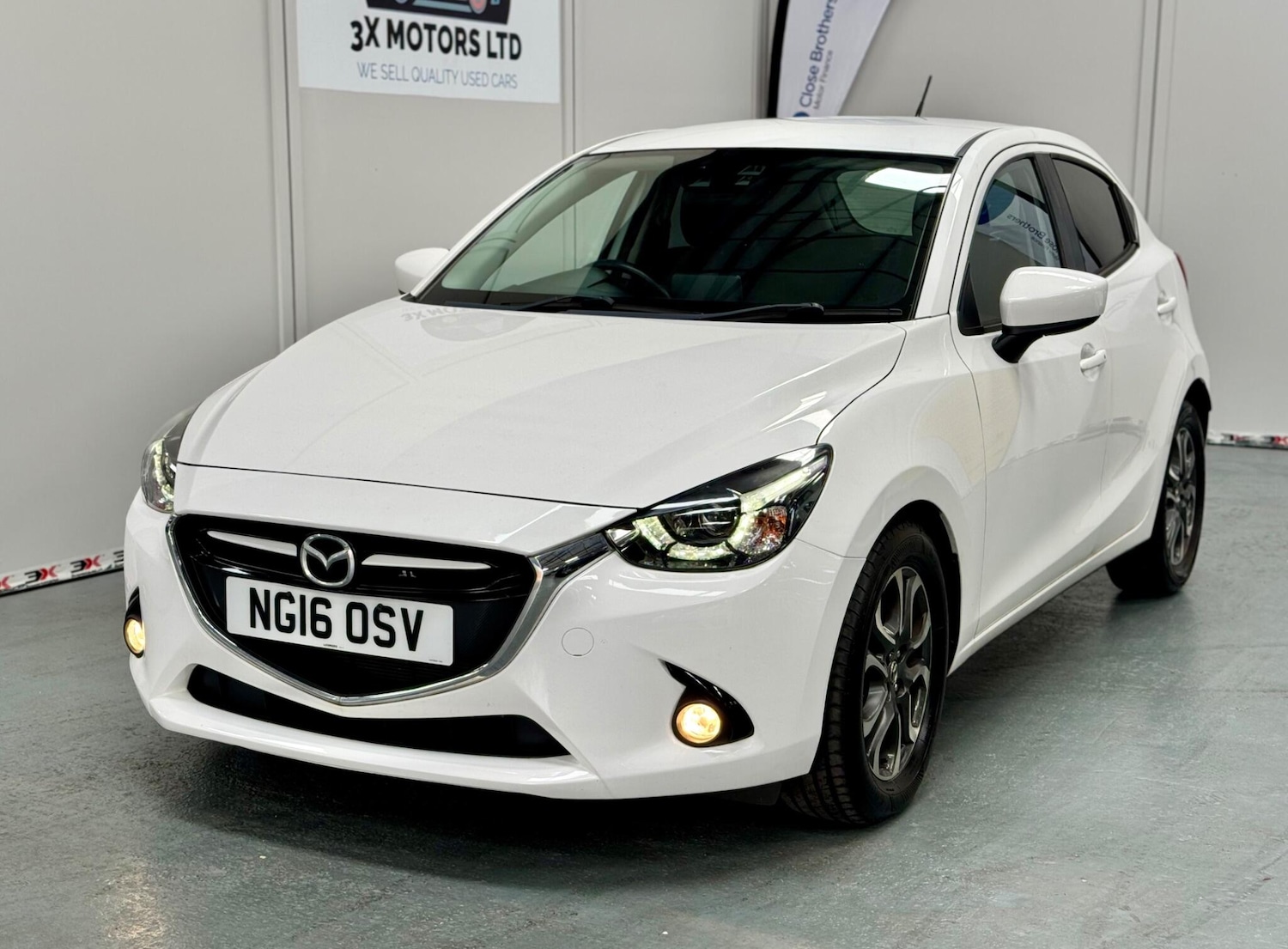 Used Mazda Mazda2 2016 for sale - 76327397: Photo 2