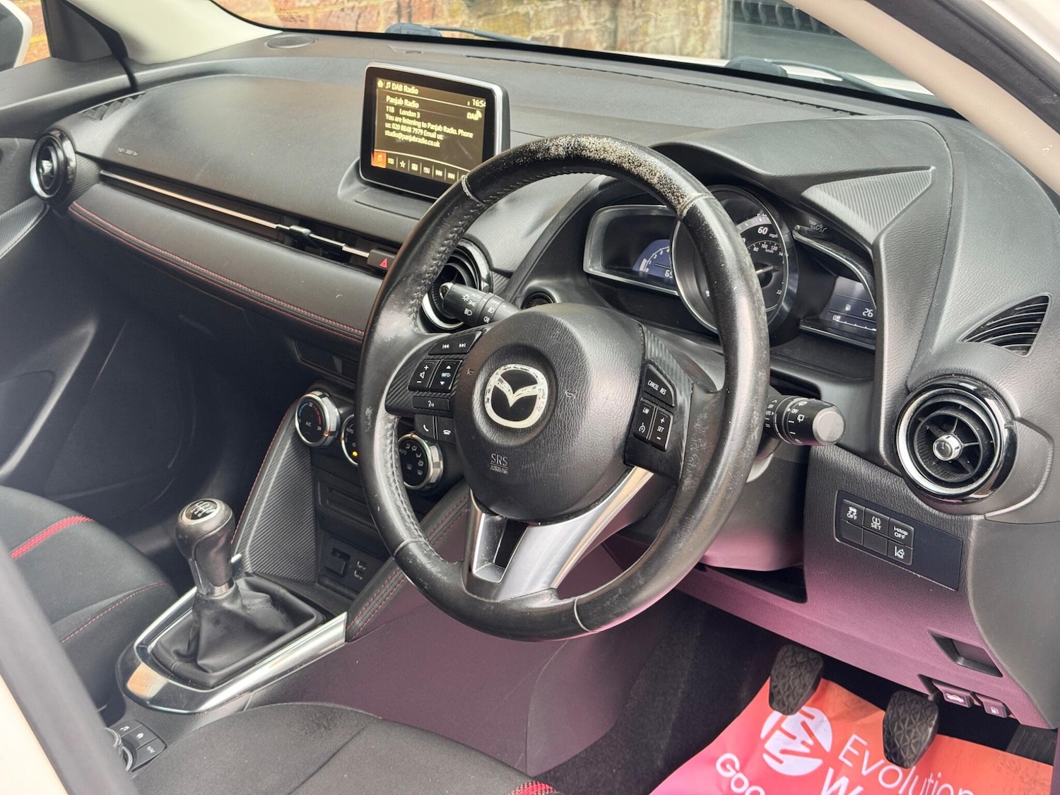 Used Mazda Mazda2 2016 for sale - 76327397: Photo 24