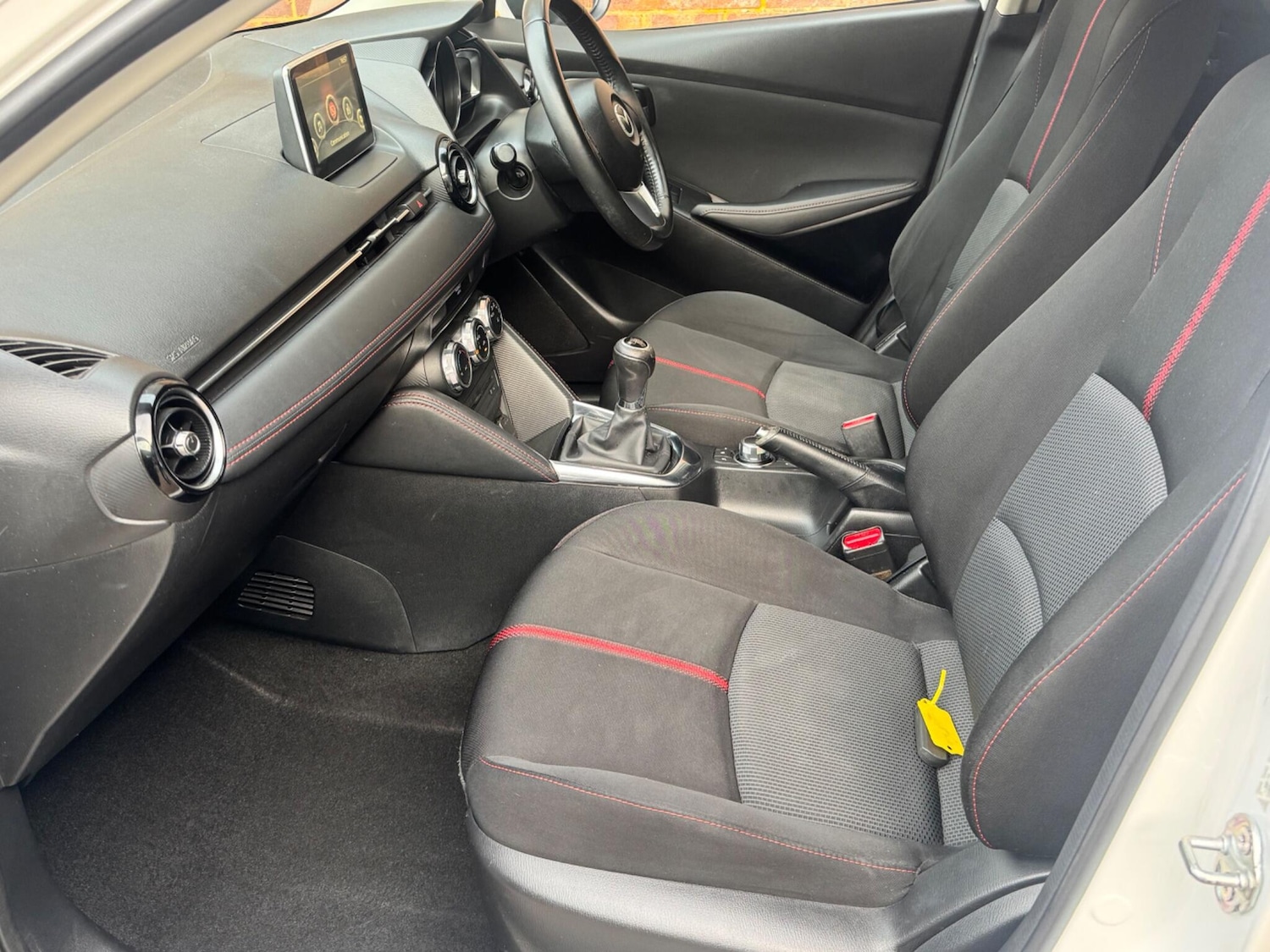Used Mazda Mazda2 2016 for sale - 76327397: Photo 7