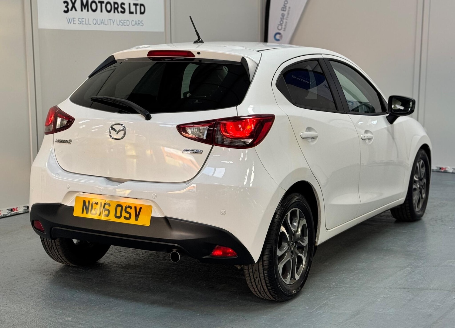 Used Mazda Mazda2 2016 for sale - 76327397: Photo 8