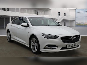 Used Vauxhall Insignia 2017 for sale - 77559547: Photo