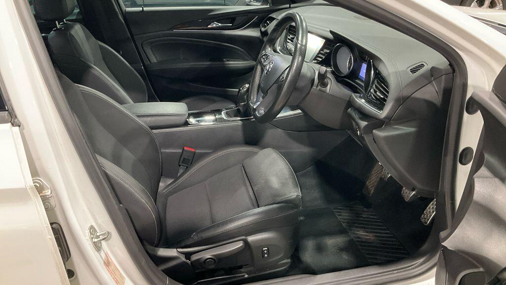 Used Vauxhall Insignia 2017 for sale - 77559547: Photo 4