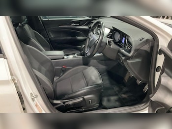 Used Vauxhall Insignia 2017 for sale - 77559547: Photo