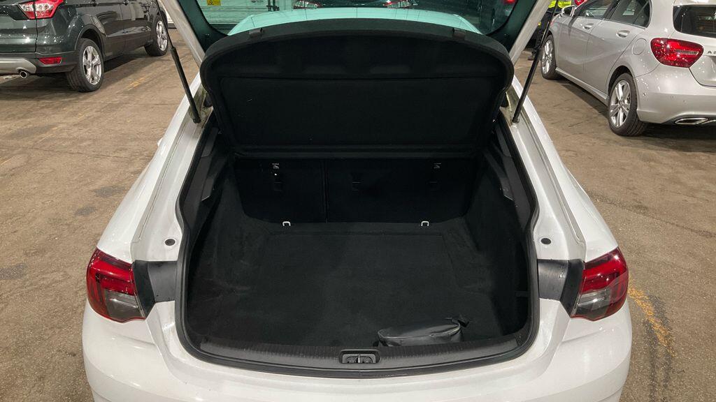 Used Vauxhall Insignia 2017 for sale - 77559547: Photo 9