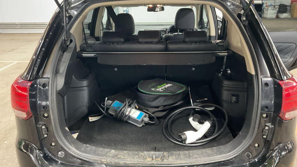 Used Mitsubishi Outlander 2017 for sale - 77097940: Photo 9