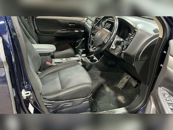 Used Mitsubishi Outlander 2016 for sale - 77081869: Photo