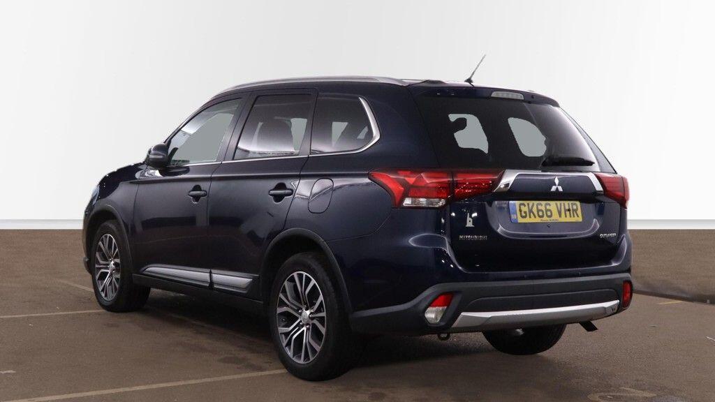 Used Mitsubishi Outlander 2016 for sale - 77081869: Photo 7