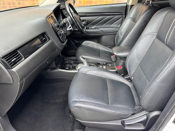Used Mitsubishi Outlander 2018 for sale - 76326079: Photo 25
