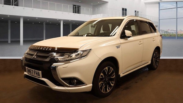 Used Mitsubishi Outlander 2018 for sale - 76326079: Photo 2