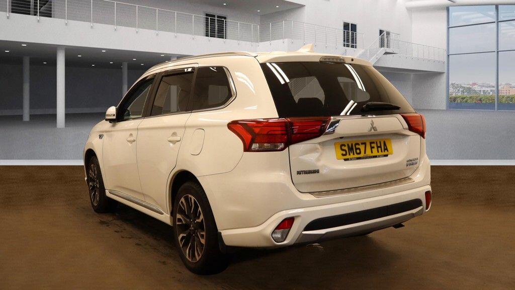 Used Mitsubishi Outlander 2018 for sale - 76326079: Photo 3