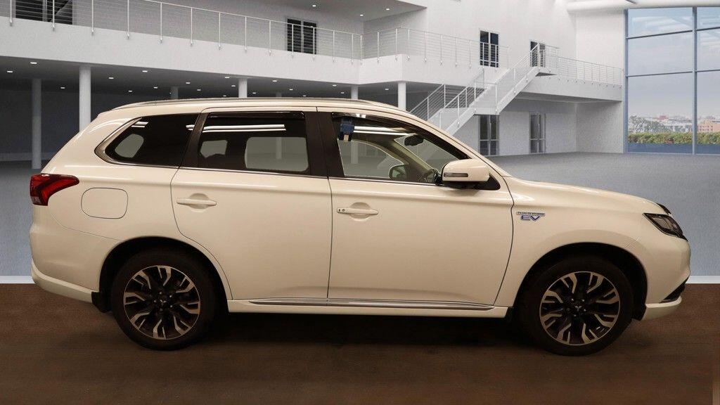 Used Mitsubishi Outlander 2018 for sale - 76326079: Photo 7