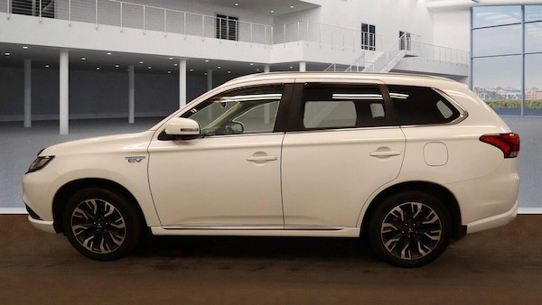 Used Mitsubishi Outlander 2018 for sale - 76326079: Photo 8