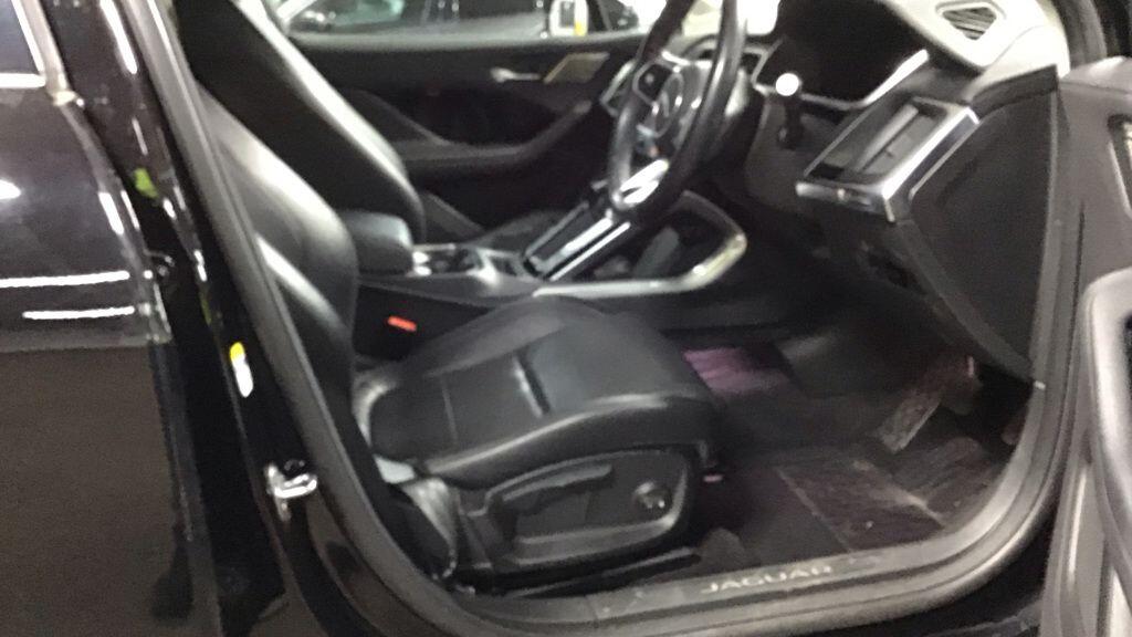 Used Jaguar I-Pace 2019 for sale - 76752617: Photo 4