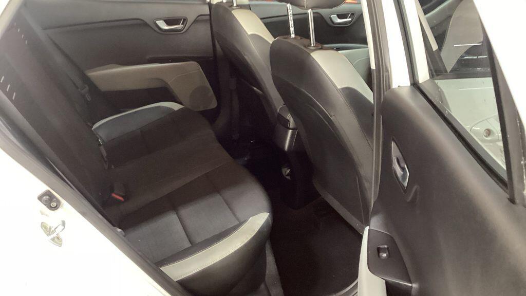 Used Kia Stonic 2019 for sale - 77057633: Photo 10