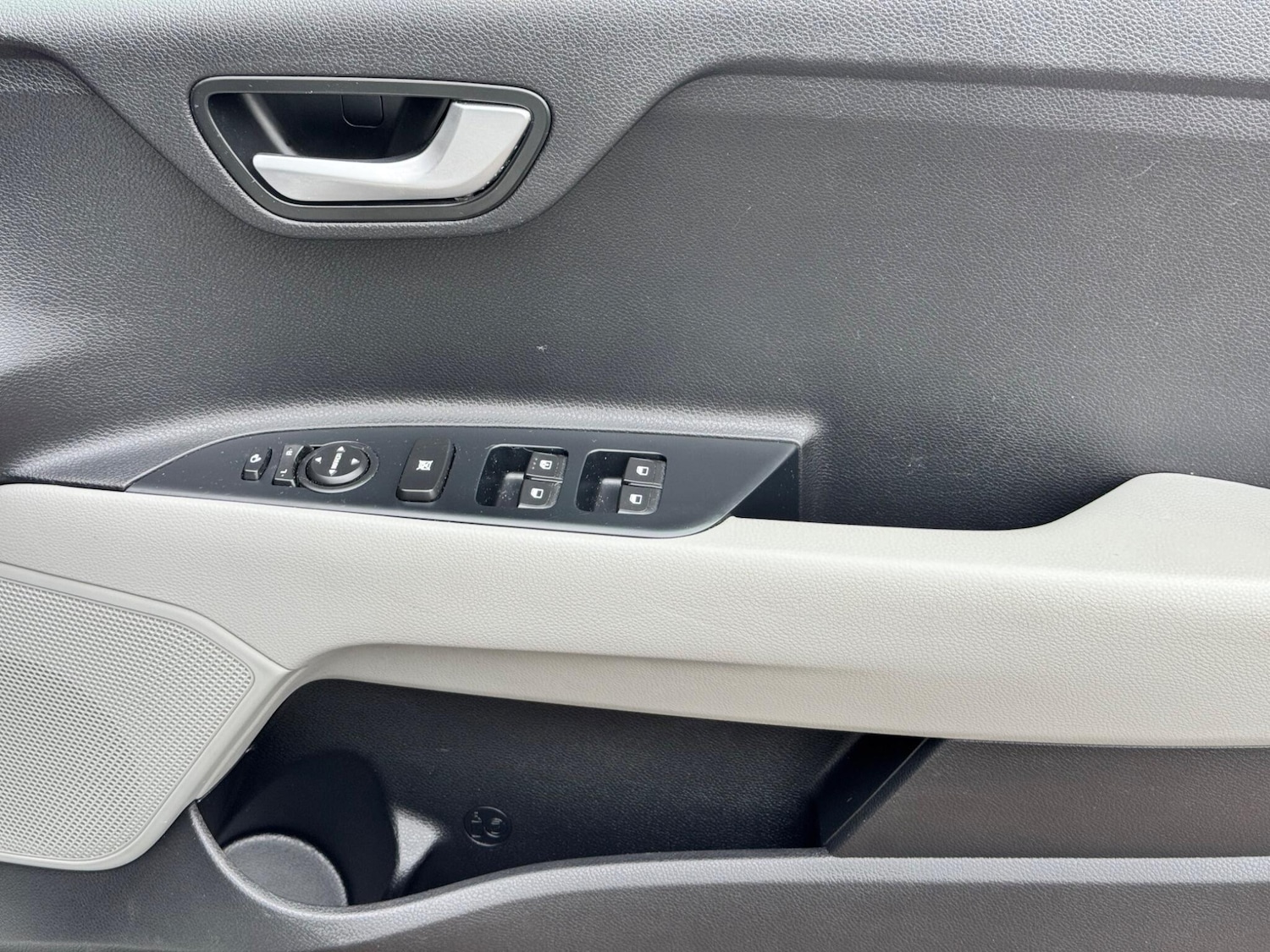 Used Kia Stonic 2019 for sale - 77057633: Photo 35