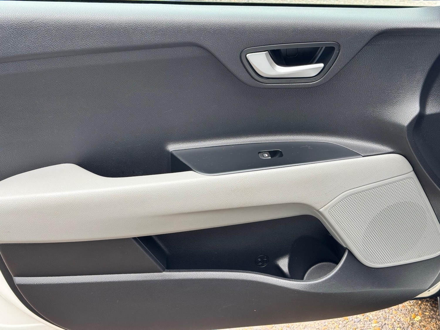 Used Kia Stonic 2019 for sale - 77057633: Photo 36