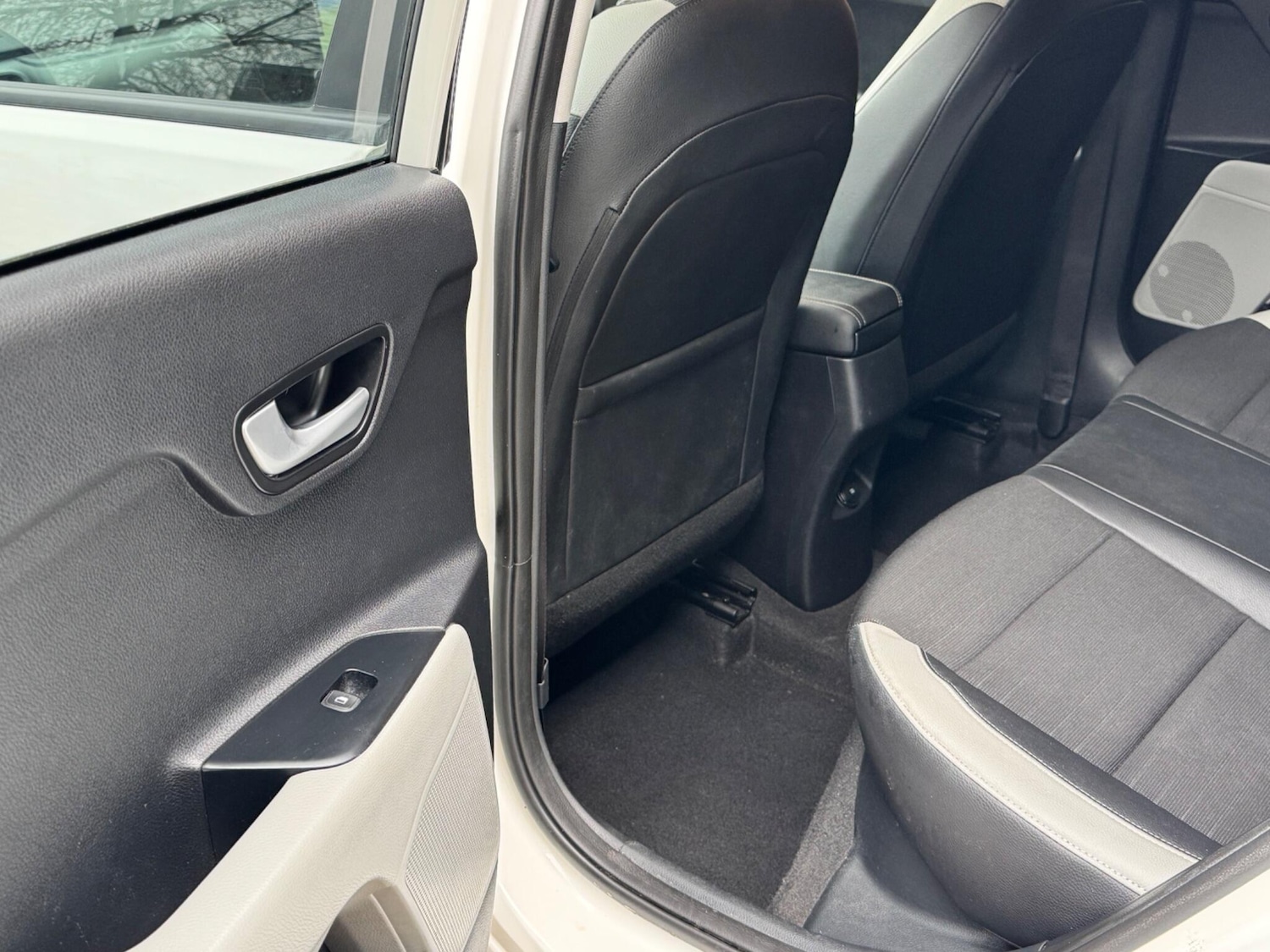 Used Kia Stonic 2019 for sale - 77057633: Photo 40